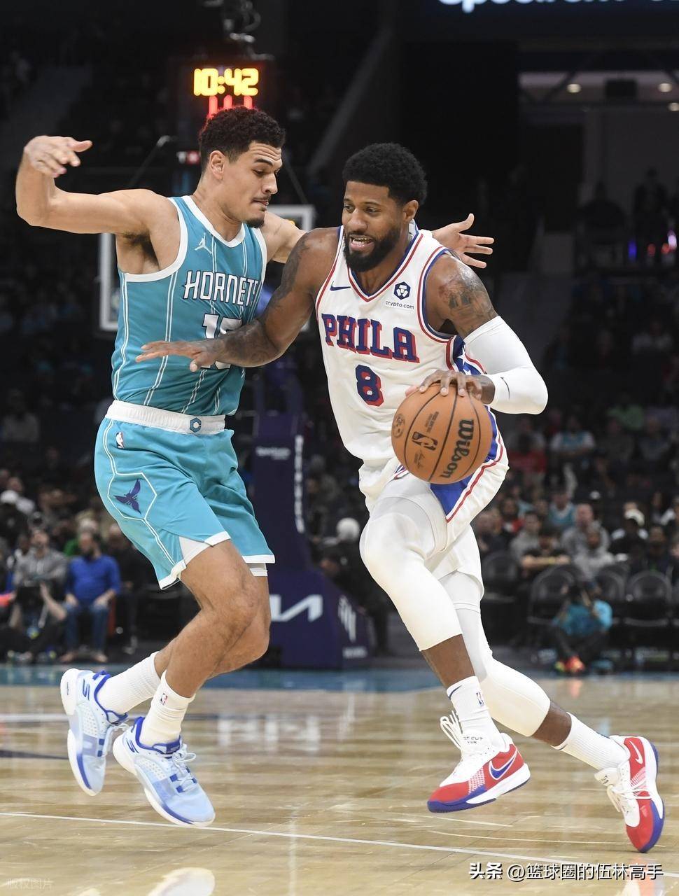 关于集结日体能课后；夏洛特黄蜂主帅复盘备战NBA常规赛；气氛紧张；球队文化再被提及的信息BOB体育官网平台